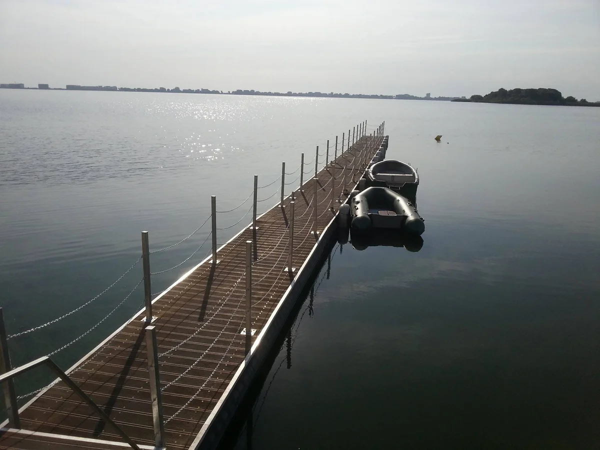 Pontoane Plutitoare